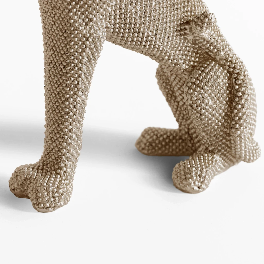 Dekorativní zlatá figurka SEDÍCÍ PANTER 26 cm