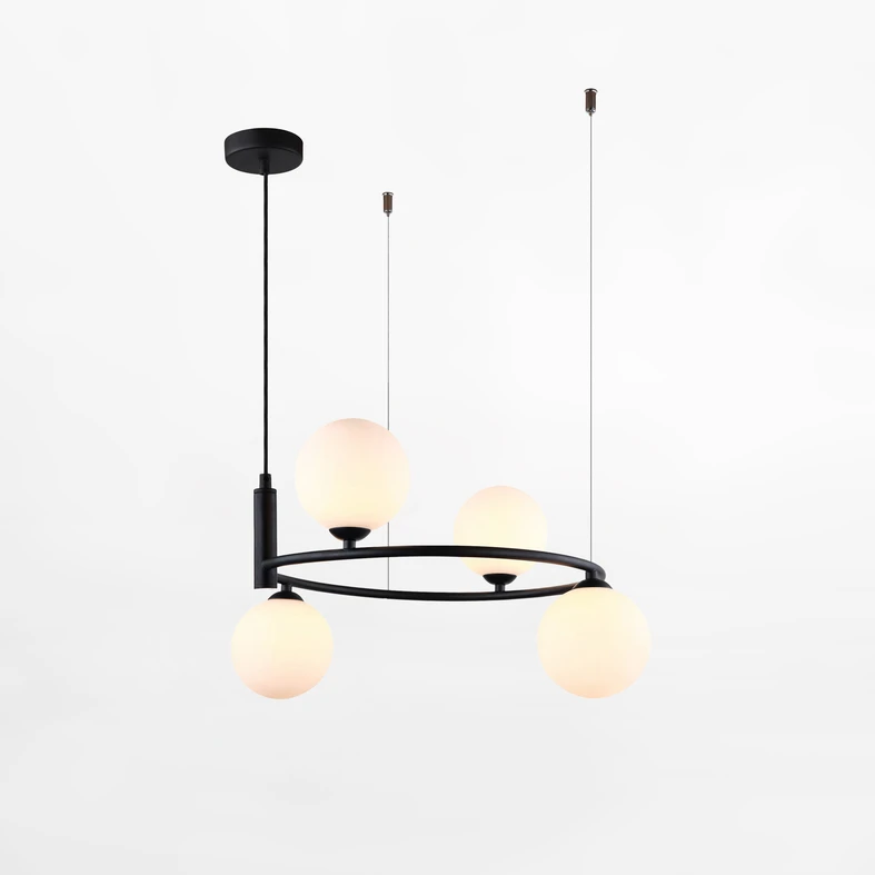 Lampa posiada oprawę dla żarówek typu G9 o mocy maksymalnej 25W.