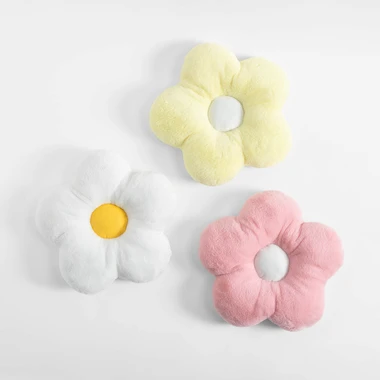 Žlutý polštář květina BELLIS 40 cm