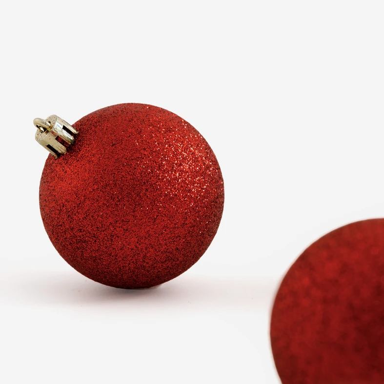 Sada 70 kusů červených vánočních baněk v krabičce