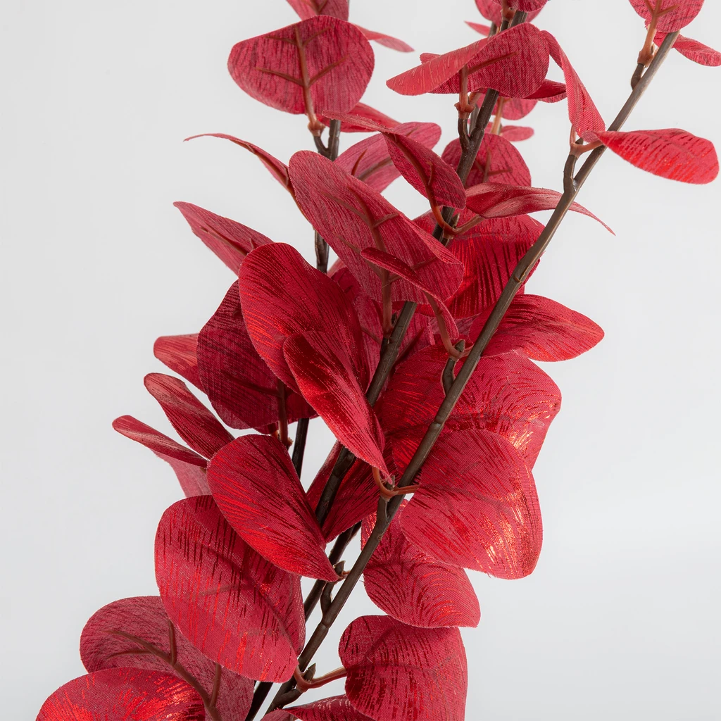 Sztuczny kwiat ciemnoczerwony – zbliżenie