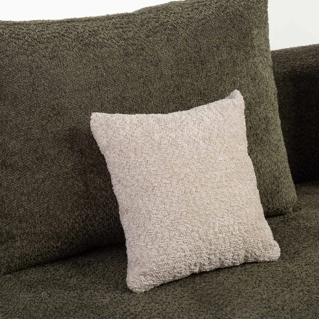 Beżowa poduszka dekoracyjna - idealna pod plecy lub kark