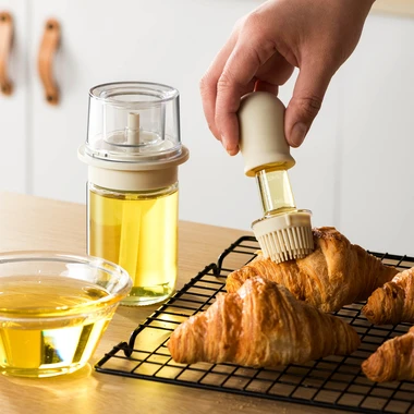 Dávkovač na olej s štětcem světle šedý 180 ml