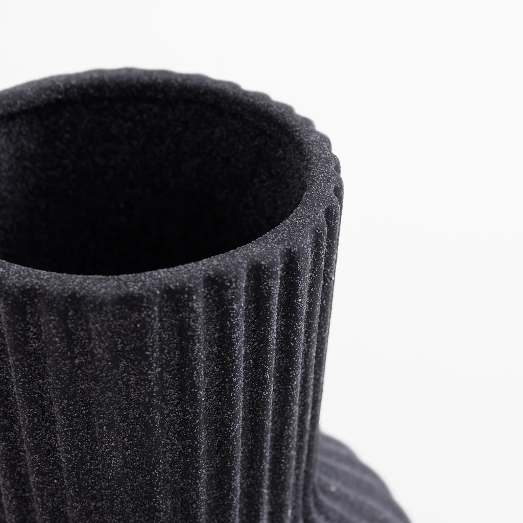 Černá keramická váza 19,8 cm