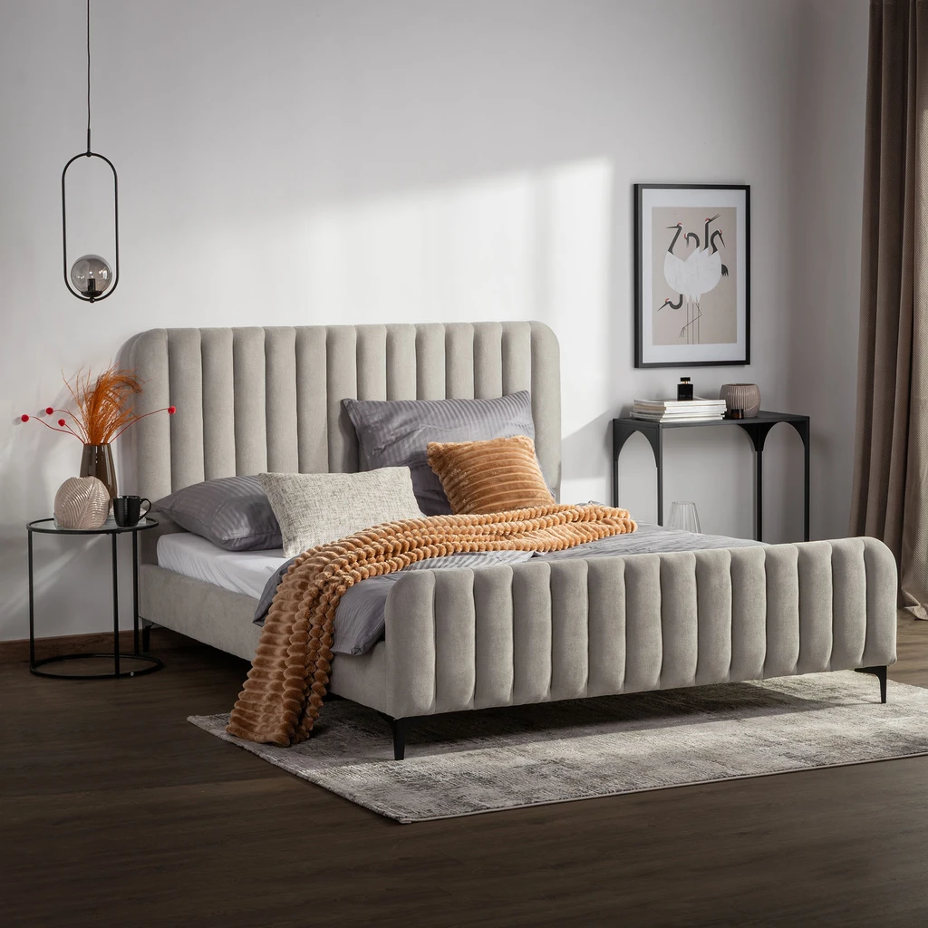 Čalouněná postel v popelavém odstínu KELLY 160x200 cm