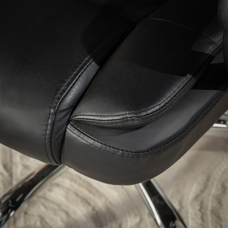 Fotel biurowy z ekoskóry UTVIK Kancelářská židle z ekokůže UTVIK