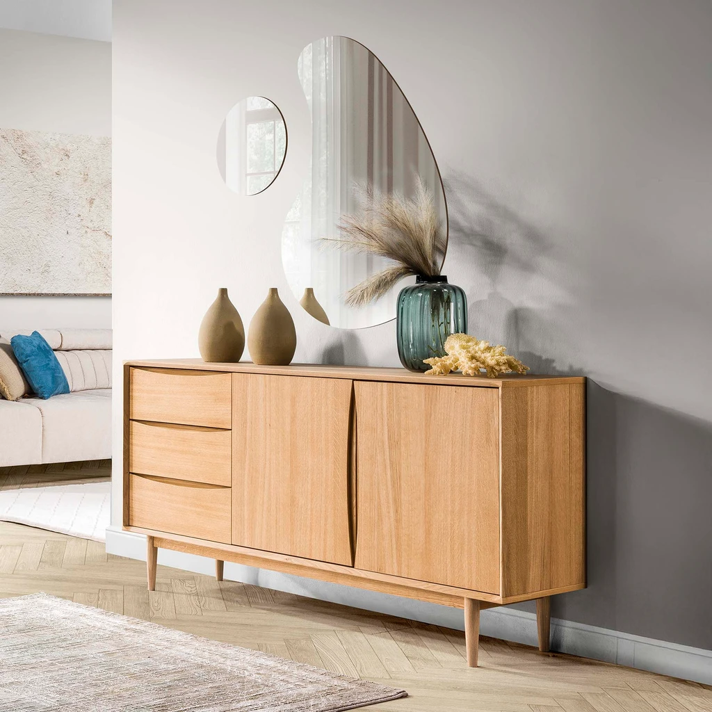 Aranżacja komody w salonie