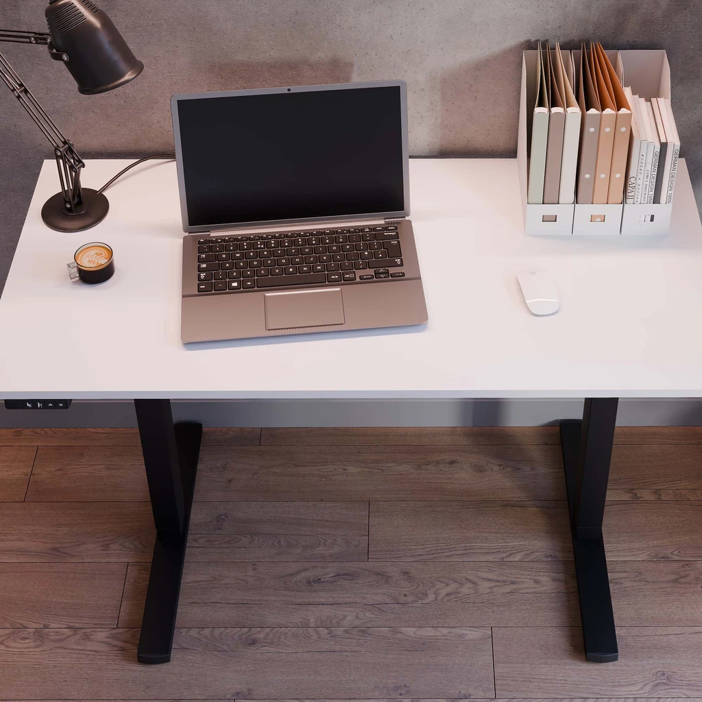 Zmieniaj wysokość blatu 75–120 cm i pracuj wygodniej w pozycji siedzącej lub stojącej.