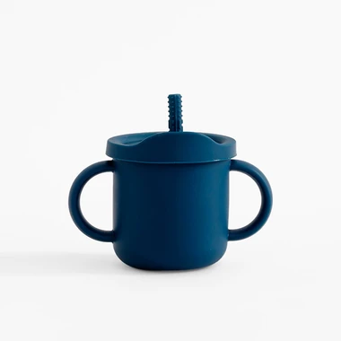 Silikonový hrnek s víčkem a uchy MIX