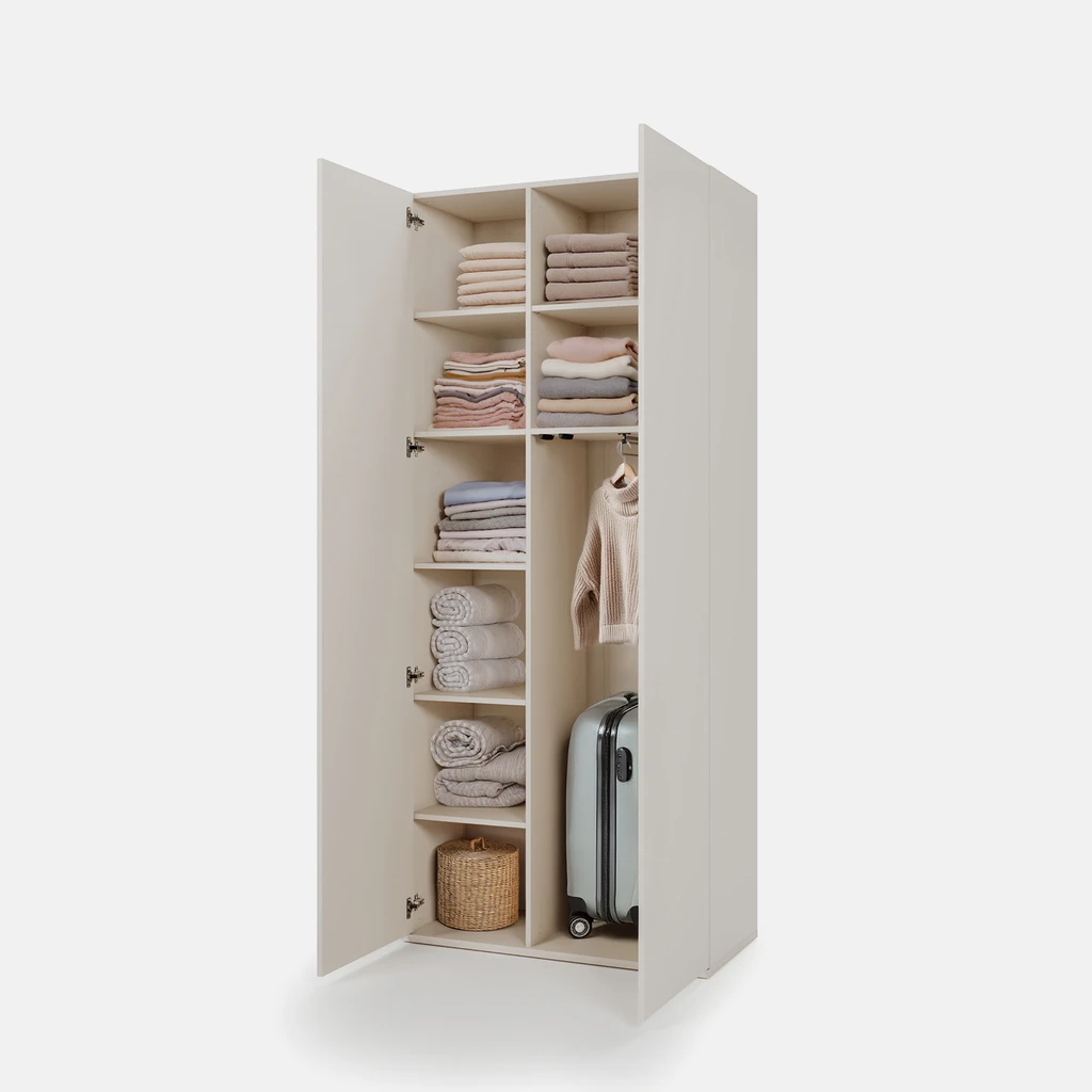 Otwarta szafa 2-drzwiowa z pełnymi ubrań 8 półkami i drążkiem na wieszaki
