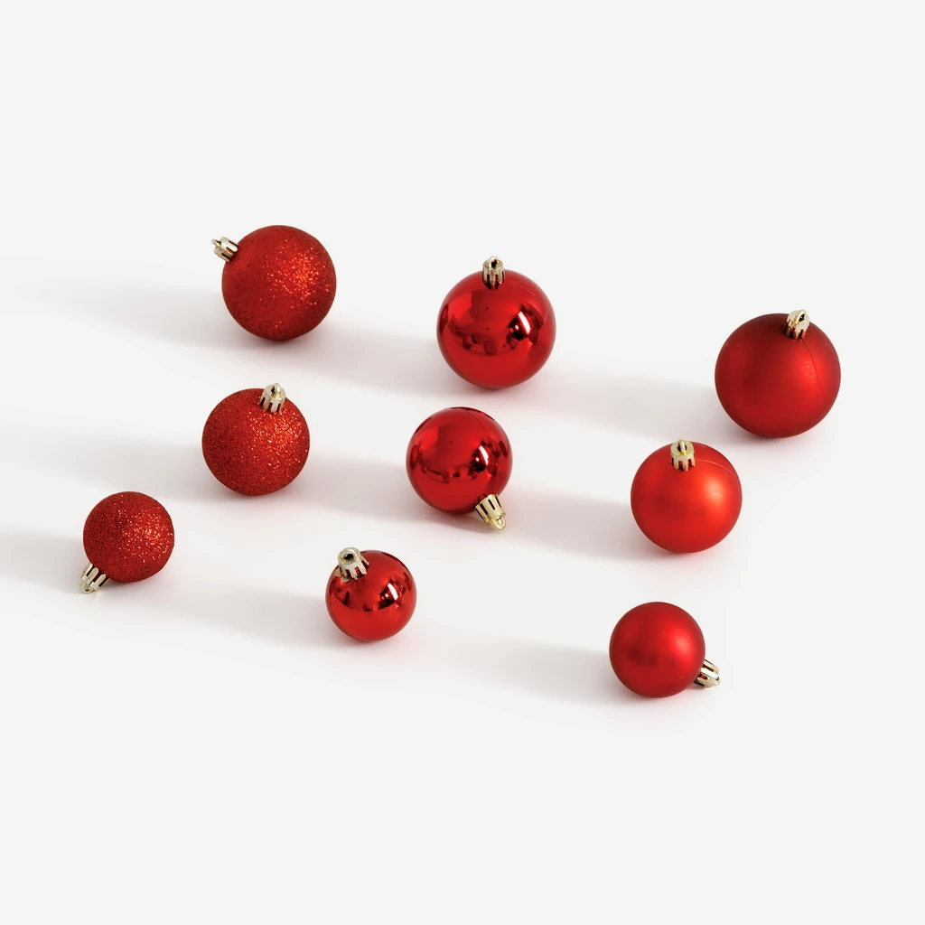 Sada 70 kusů červených vánočních baněk v krabičce