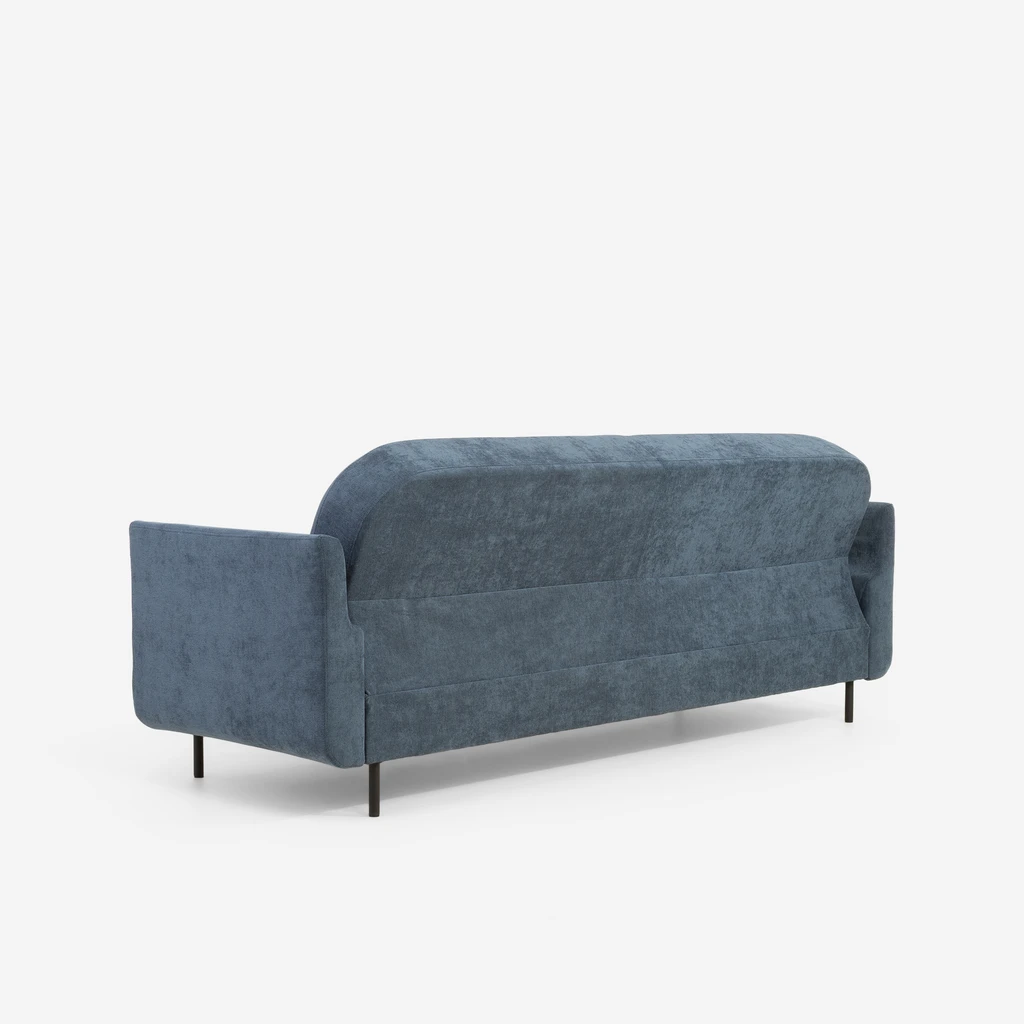 Tapicerowany tył wersalki, w tym samym kolorze co reszta mebla