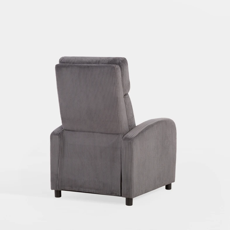 Zdjęcie fotela. Ujęcie pod kątem.