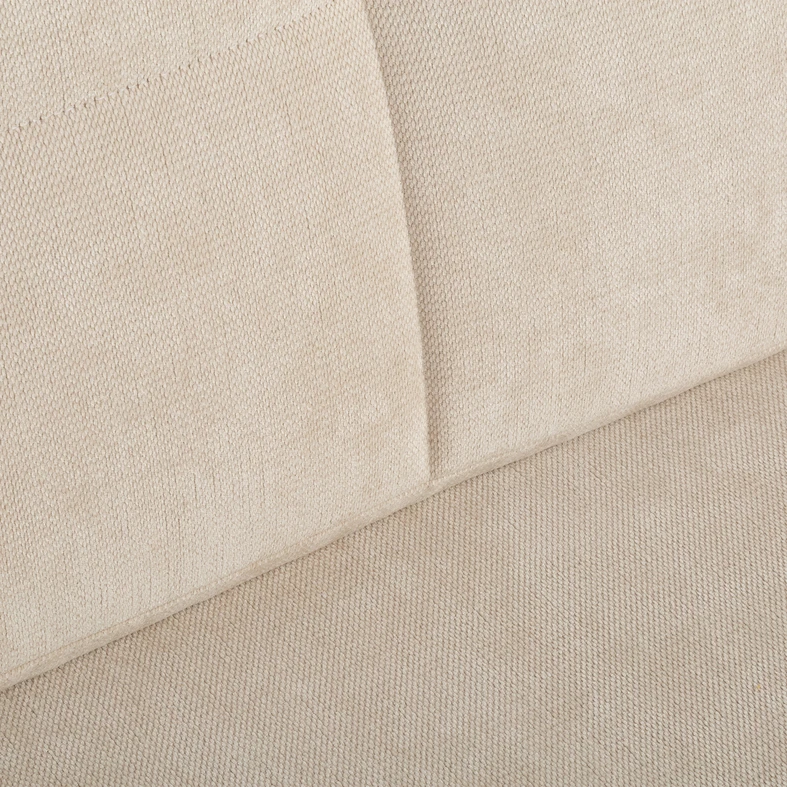 Jasny kolor, komfortowe wnętrze – sofa LILI.