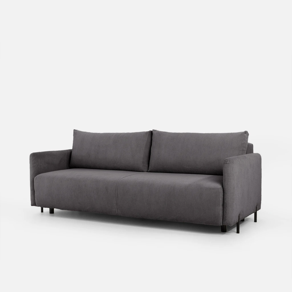 Szara sofa z prostokątnymi poduszkami i funkcją spania.