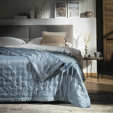 Modrý přehoz na postel CLOUD 220x200 cm
