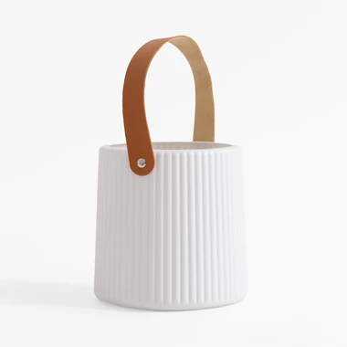 Bílý květináč s uchem 15 cm