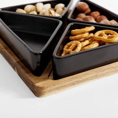 Sada 4 misek na akáciovém podnosu