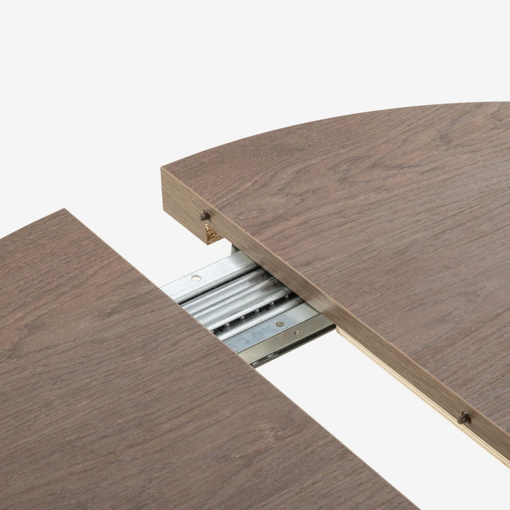 Detal, fragment rozsuwanego metalowego stelaża