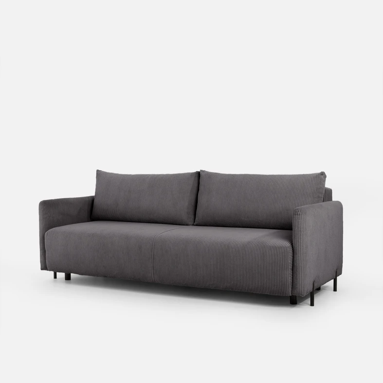 Szara sofa z prostokątnymi poduszkami i funkcją spania.
