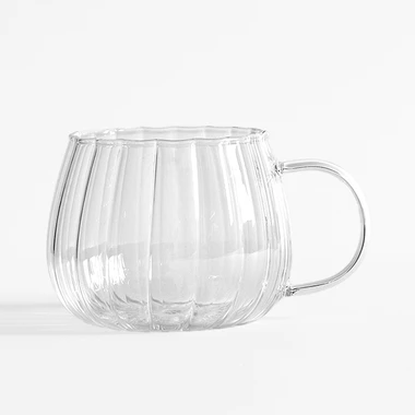 Drážkovaná sklenice s uchem 350 ml