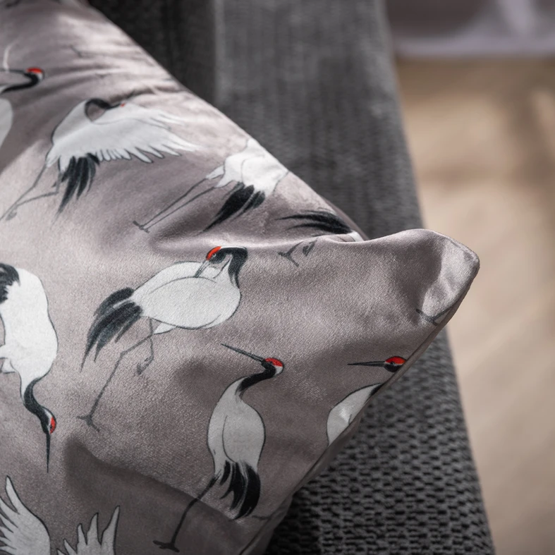 Šedý povlak na polštář LEANDRO 45x45 cm