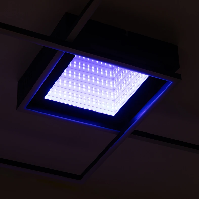 Černé stropní svítidlo rám LED RGB LUMI s dálkovým ovládáním
