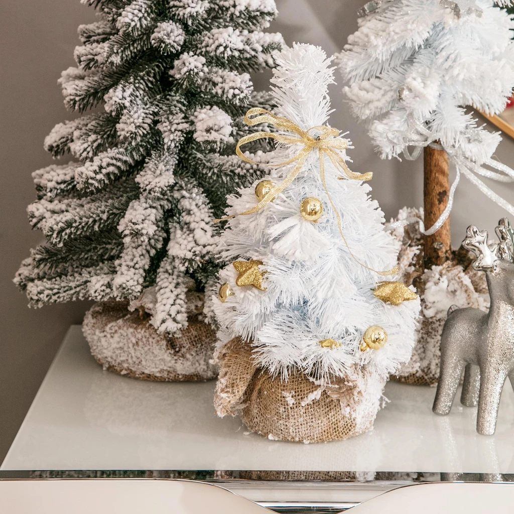 Zasněžený vánoční stromek s ozdobami 35 cm