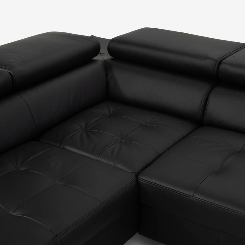 Łączenie boków narożnika wyposażone w funkcję regulowanych zagłówków.