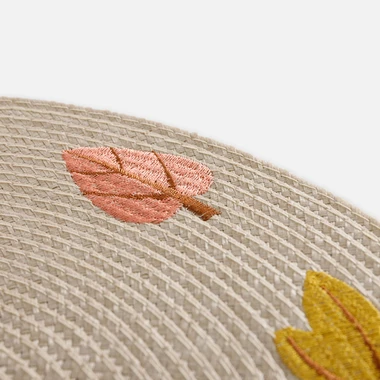 Prostírání s listy šedé 38 cm