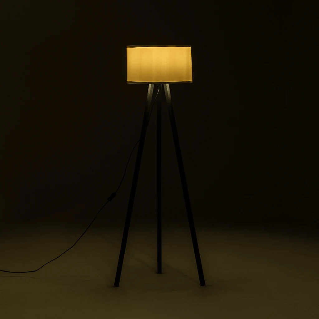 Černobílá stativová stojací lampa PIKO