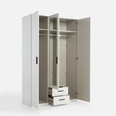 Třídveřová šatní skříň se zrcadlem TRAWEN