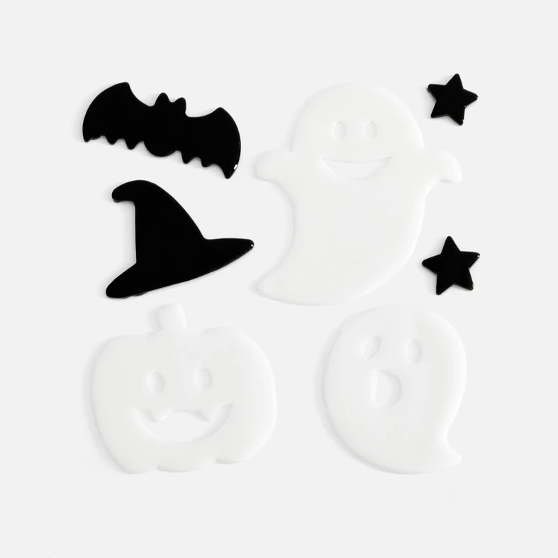 Zestaw halloweenowych naklejek w mlecznobiałym i czarnym kolorze. 