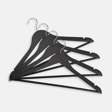 Sada 4 dřevěných ramínek, černá