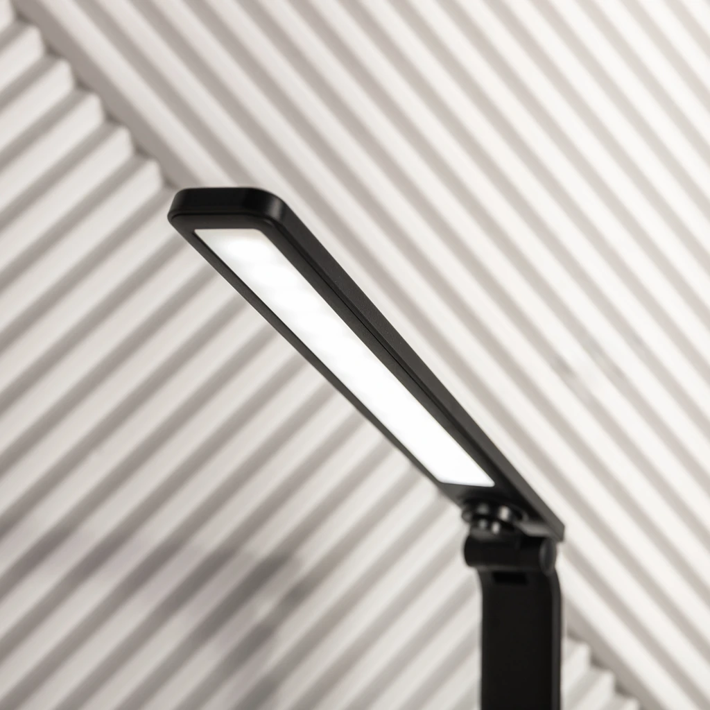 Lampa biurkowa LED okrągła podstawa czarna