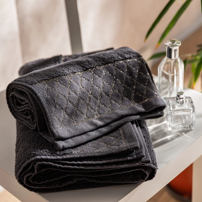 Bavlněný ručník v ocelové barvě LAYLA 50x90 cm