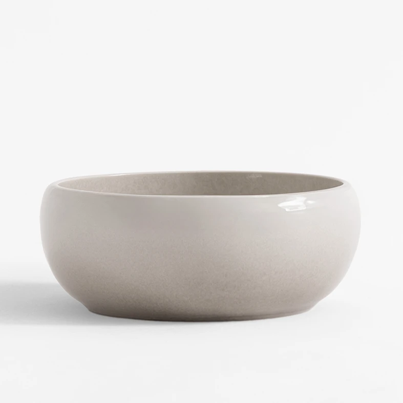 Miska ceramiczna w piaskowym odcieniu.