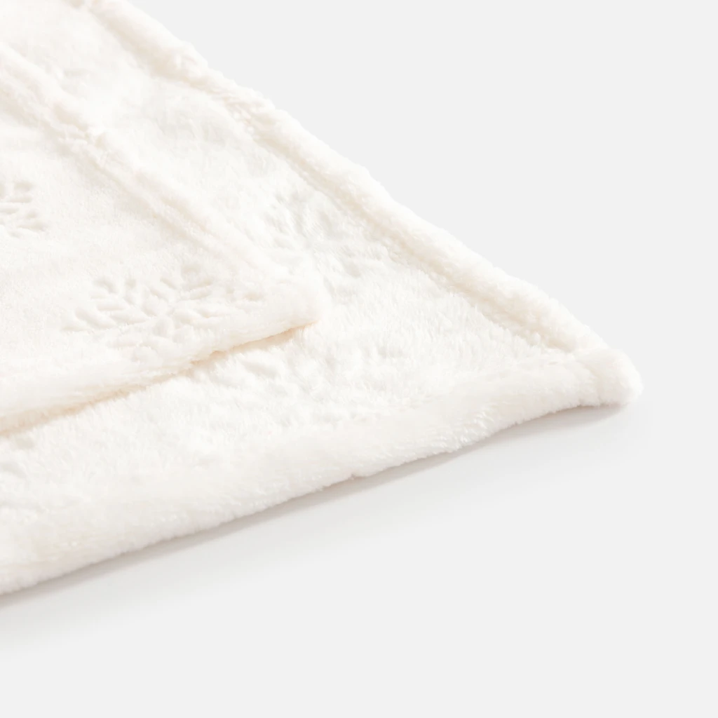 Bílá deka s sněhovými vločkami MERCI 130x160