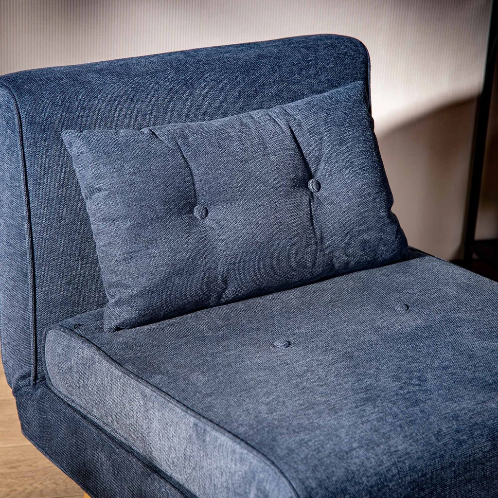 Tmavě modré rozkládací křeslo LAVILLA