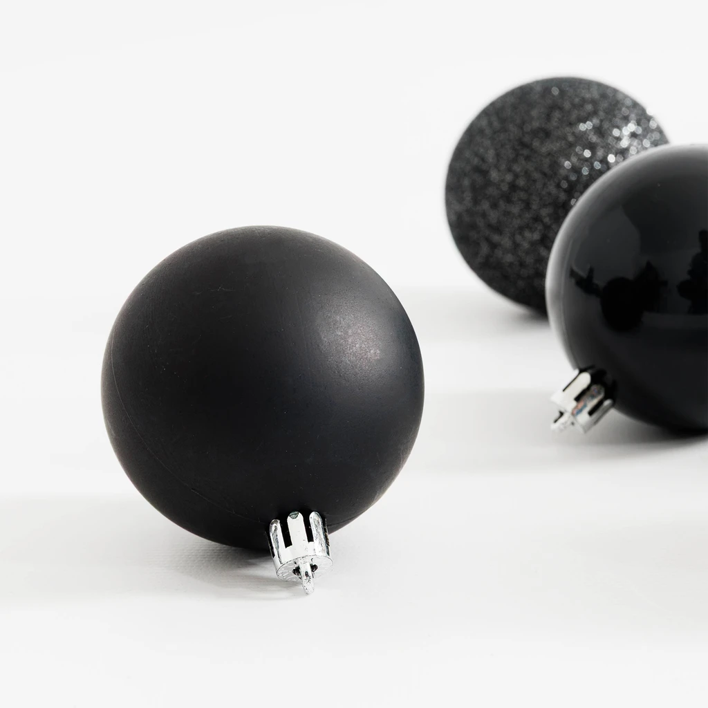 Vánoční baňky 6 cm černé 16 ks