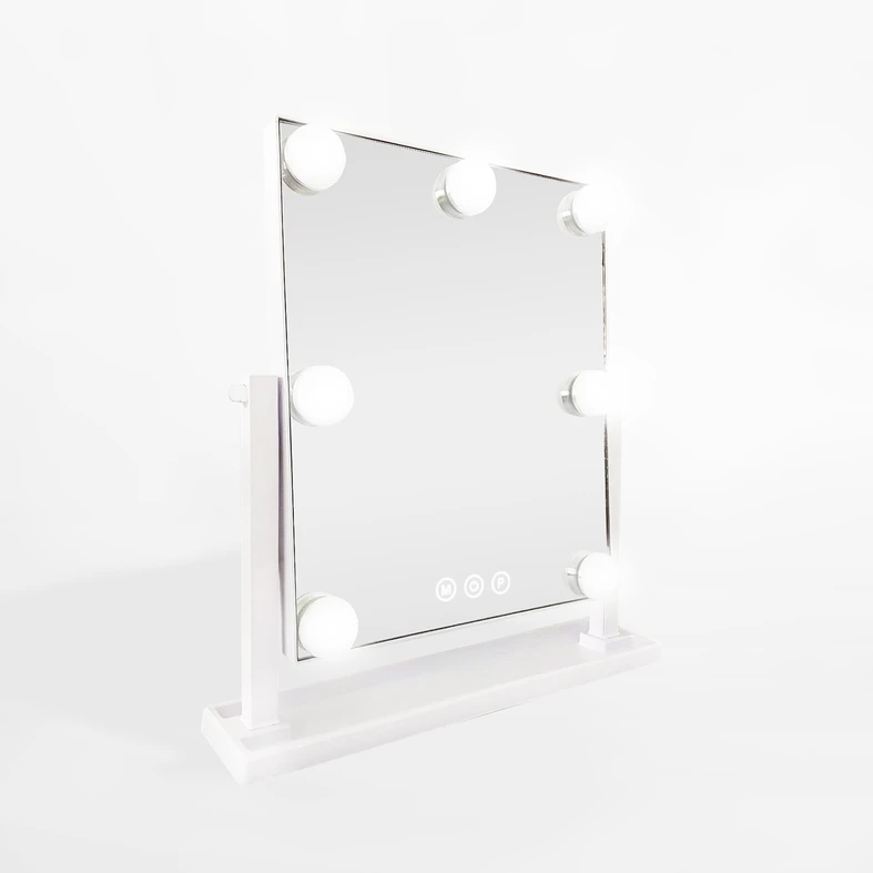 Zintegrowane z obudową oświetlenie LED ma moc 4,25W, a jego strumień świetlny wynosi 45-900 lumenów.