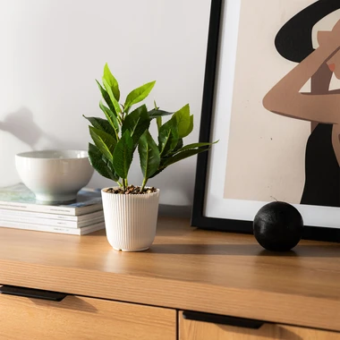 Umělá květina v květináči 25 cm