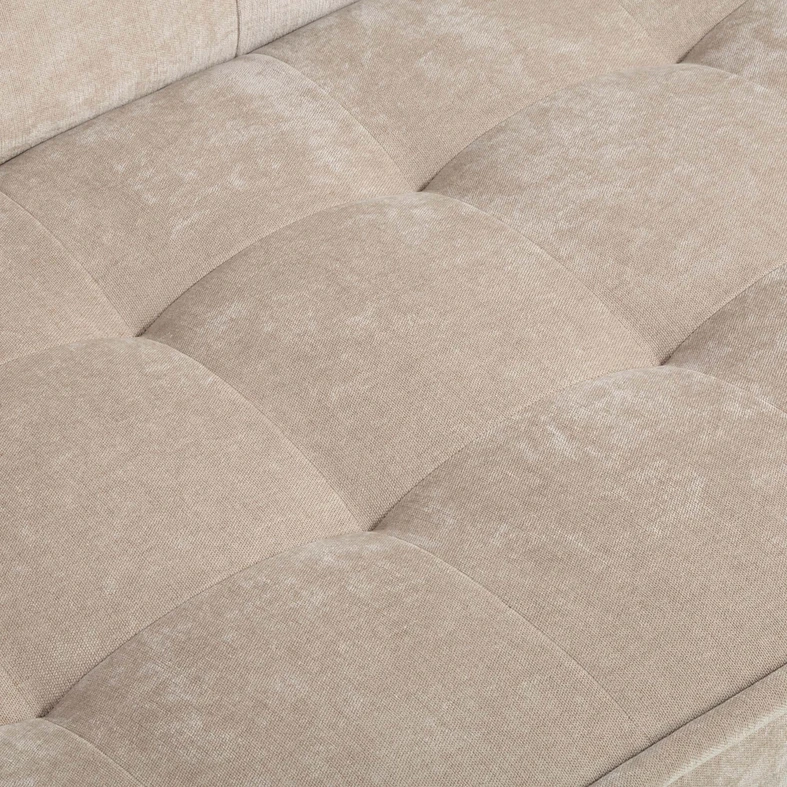 Pikowania sprawiają, że mebel prezentuje się przytulnie i miękko