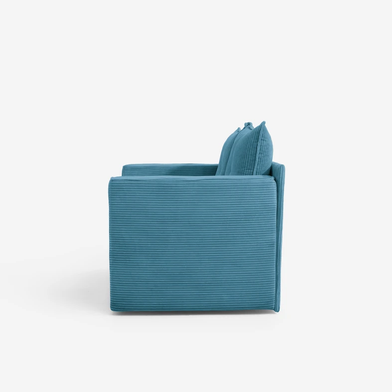 Wystarczy usiąść na turkusowej sofie LUSO, by poczuć domowy spokój.