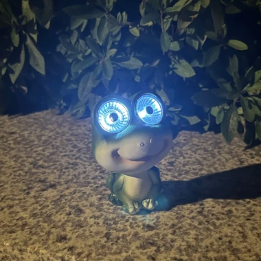 Dekorativní LED solární lampa IP44 ŽÁBA