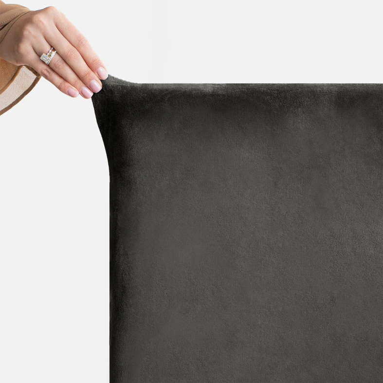 Zdjęcie pokrowca. Zbliżenie. Widać fakturę materiału.