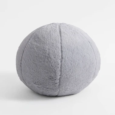 Světle šedý kulatý dekorační polštář GLOBE 27 cm