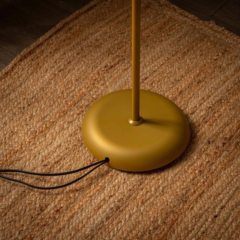 Stojací lampa zlatá PESO