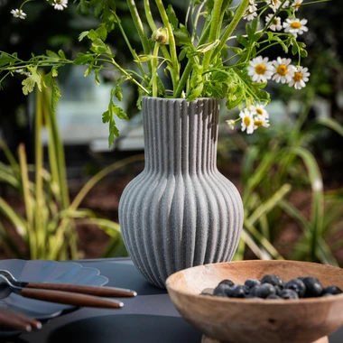 Šedá váza 19,8 cm
