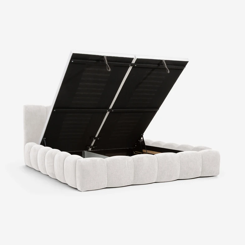 Stelaż z sosny i 2×22 listwy wspiera materac, zwiększając komfort codziennego snu.